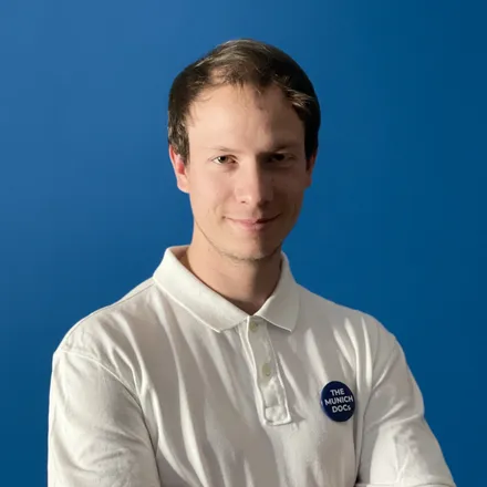 Porträt von Leon Kühn